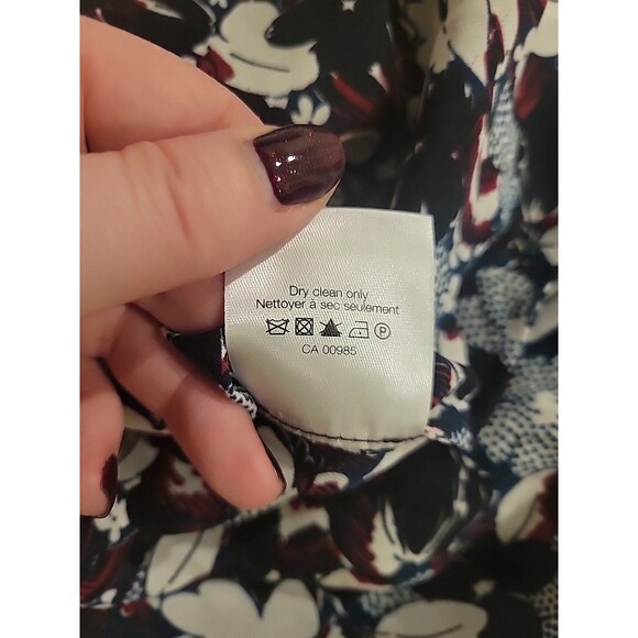 Veronica Beard Goldie Blouse Floral Silk Tuxedo Top Pintuck Popover Career Sz 2 - Picture 8 of 8